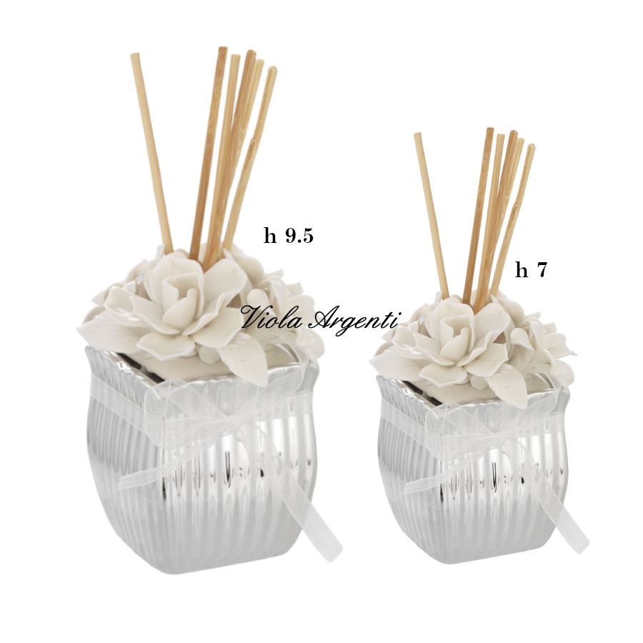 Profumatore bicolore con gardenie di . Argento online
