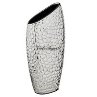 Vaso Stone con disegni in rilievo roccia