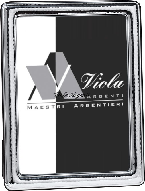 Cornice fascia stretta bombata martellata di . Argento online
