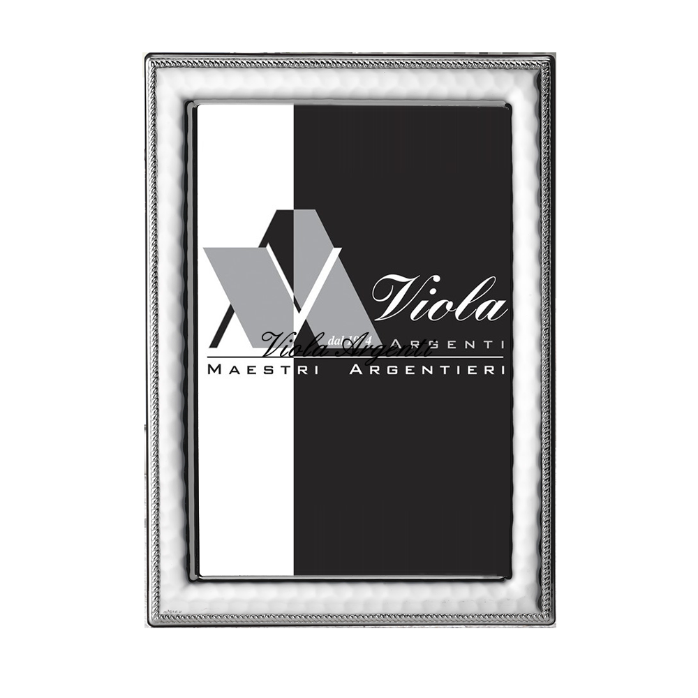 Cornice martellata bordino di . Argento online