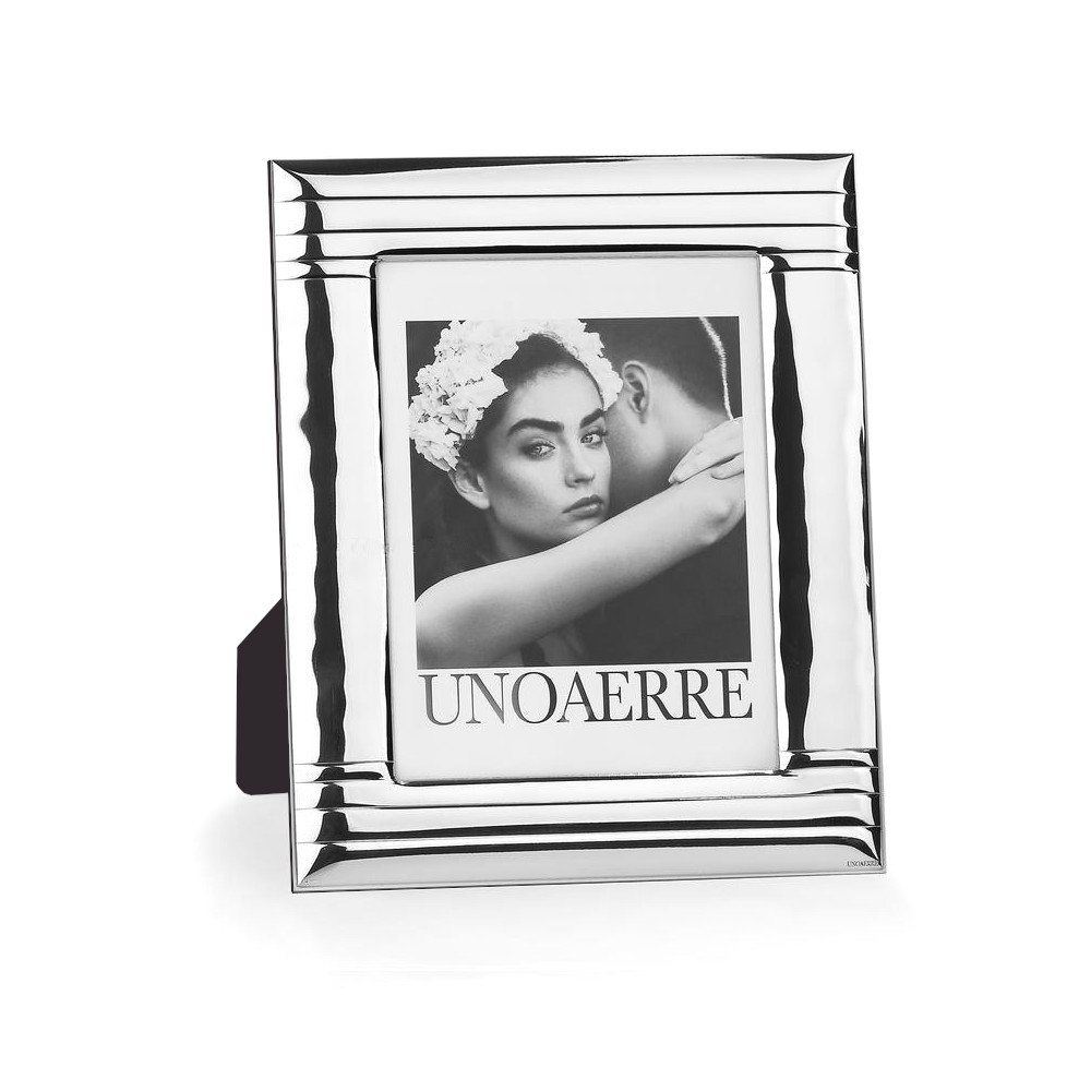 Cornice a righe larghe di Unoaerre. Argento online