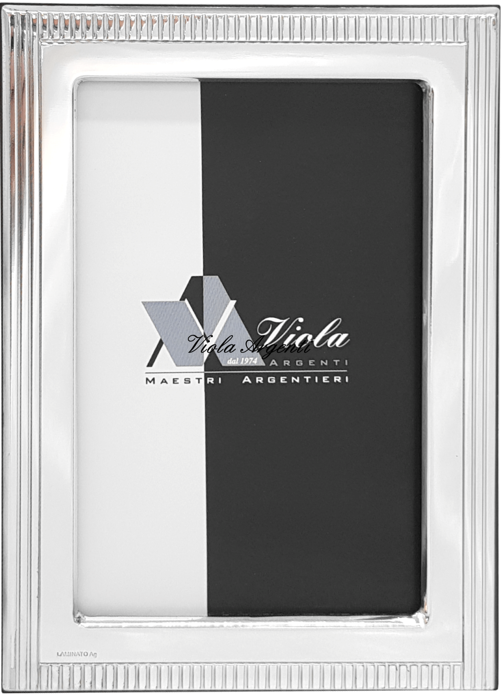 Cornice righe e liscia di . Argento online