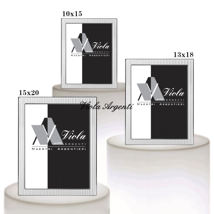 Cornice Lisbona di . Argento online