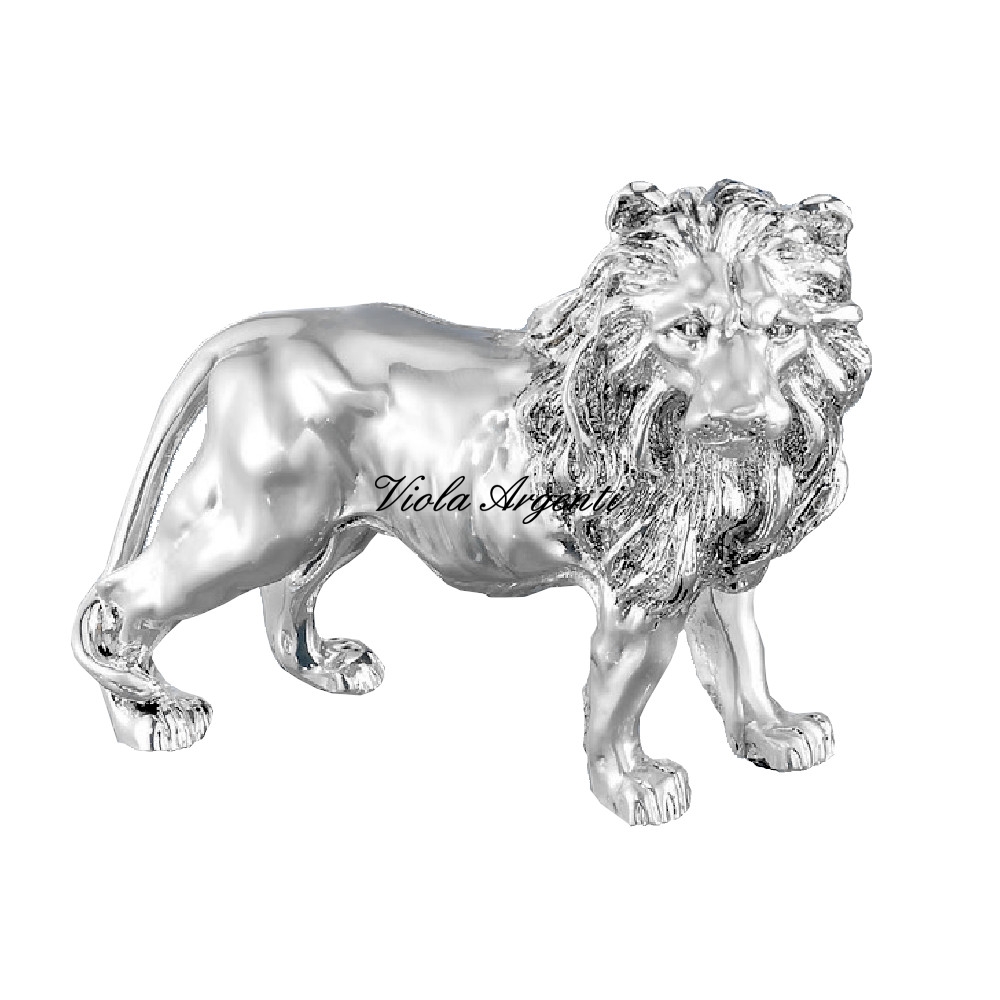 Leone piccolo in piedi di . Argento online