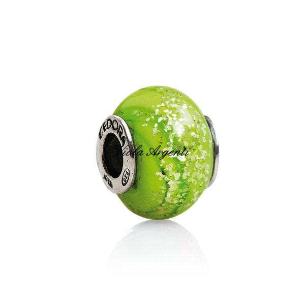 Charm vetro murano verde luminoso di Tedora. Argento online