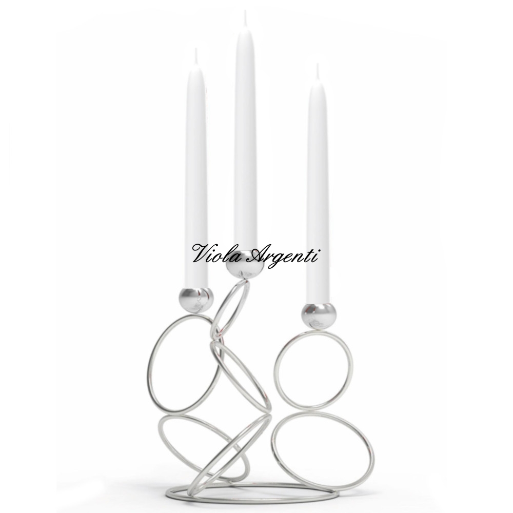 Candeliere a tre fiamme con cerchi di . Argento online