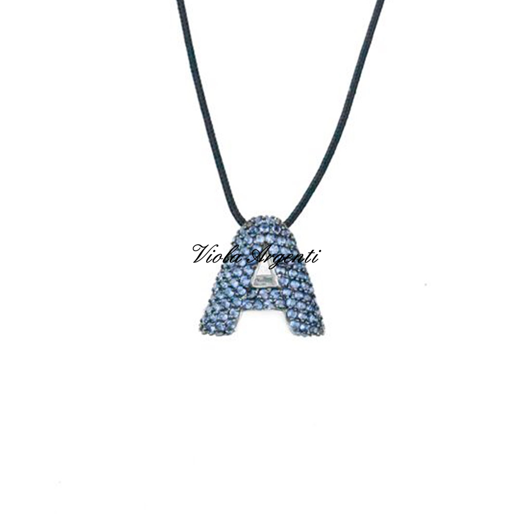 Collana con iniziale A di ibamboli. Argento online
