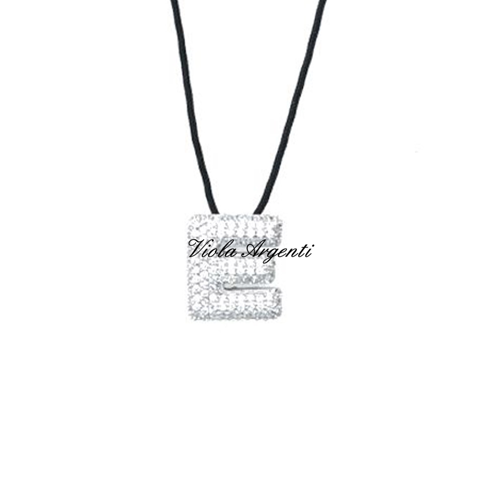 Collana con iniziale E di ibamboli. Argento online