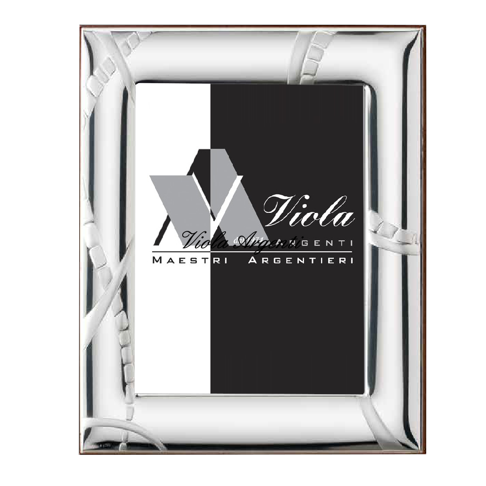 Cornice inserti satinato di . Argento online