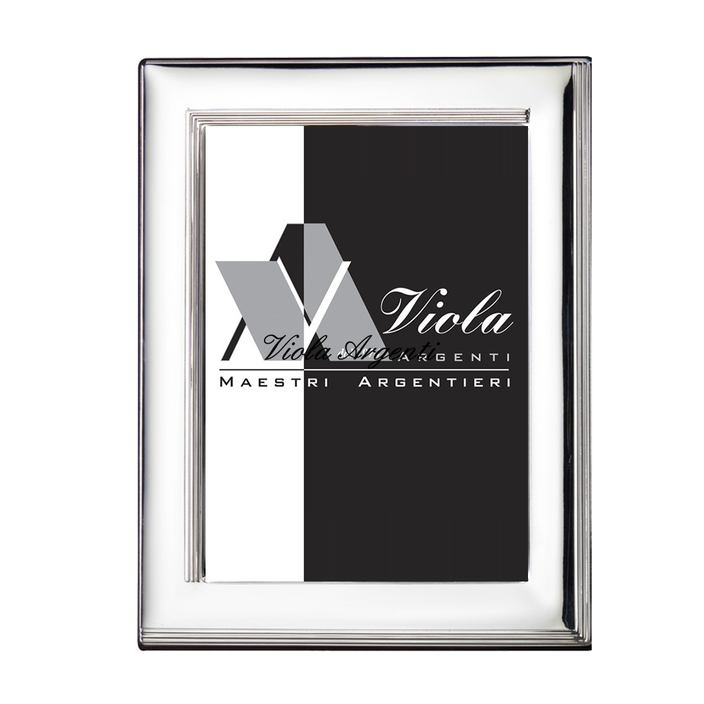 Cornice liscia con righe interne di . Argento online