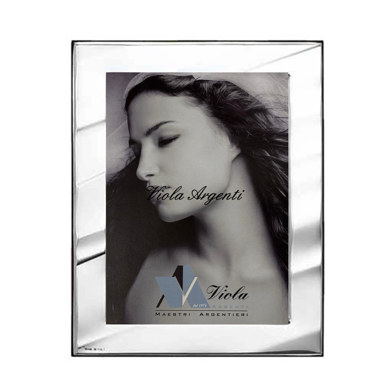 Cornice argento minimal di . Argento online
