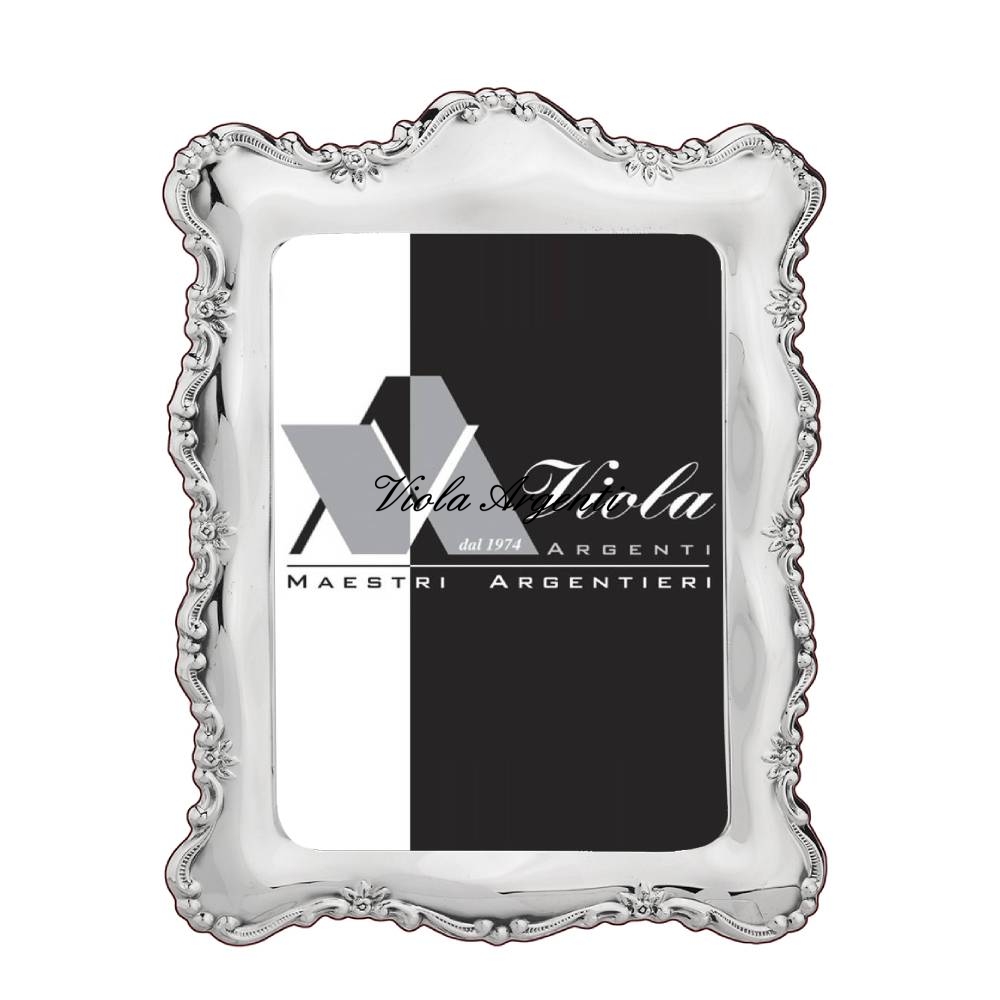 Cornice Vittoriana verticale di . Argento online