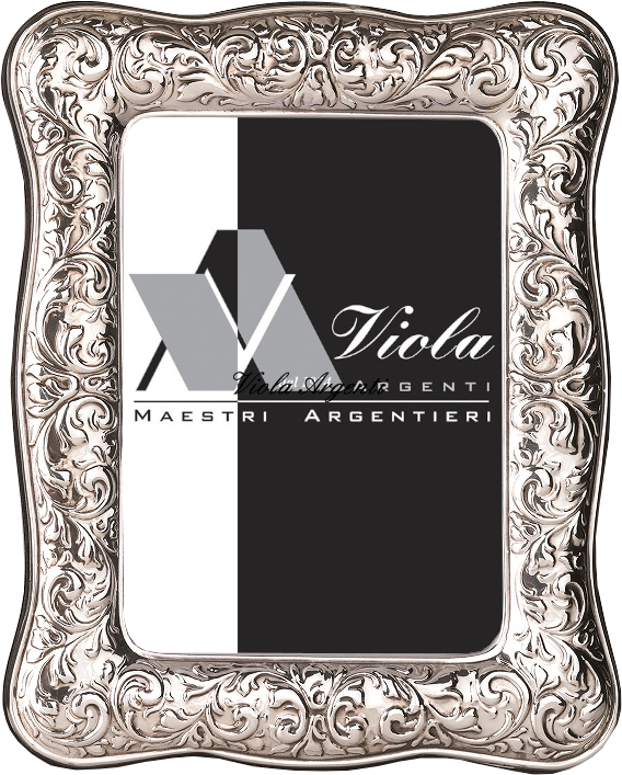 Cornice vittoriana lavorata ossidata di . Argento online